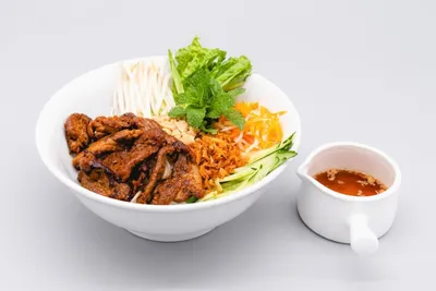 ベトナムの米麺ブン