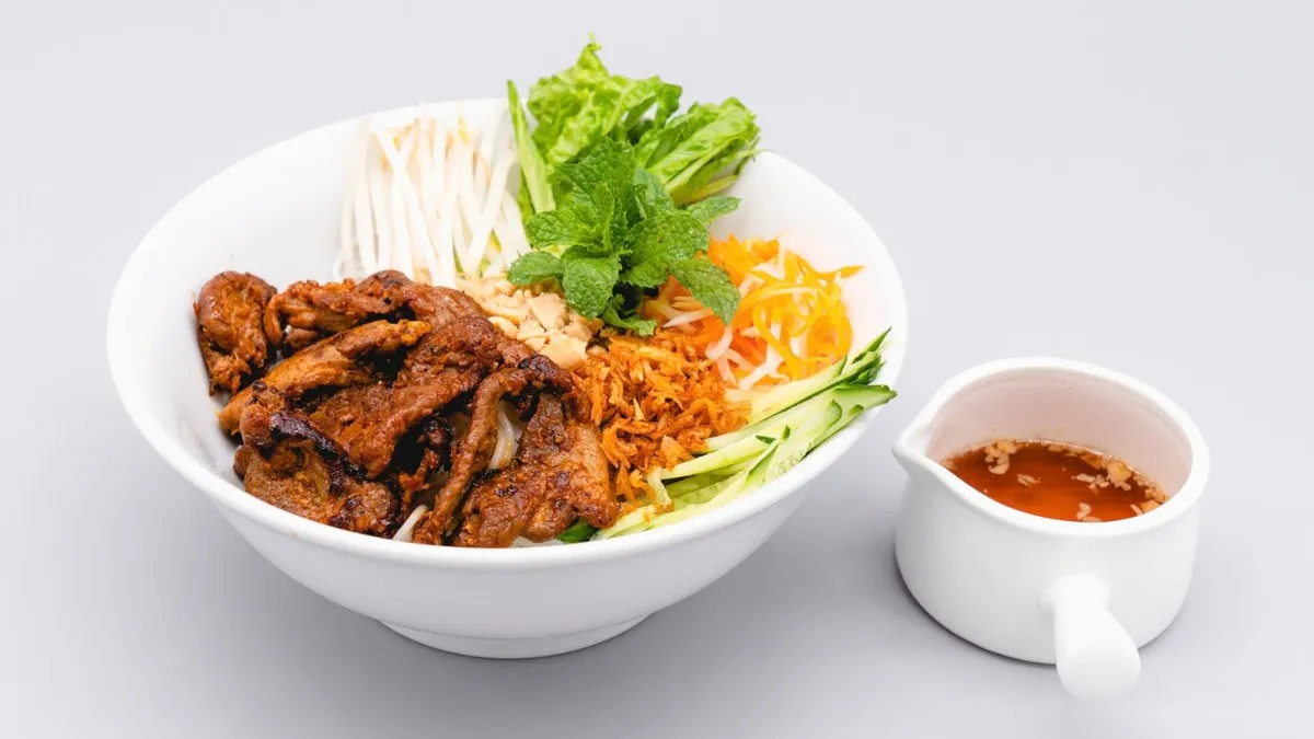 Bun, a regular rice noodle dish born in Vietnam