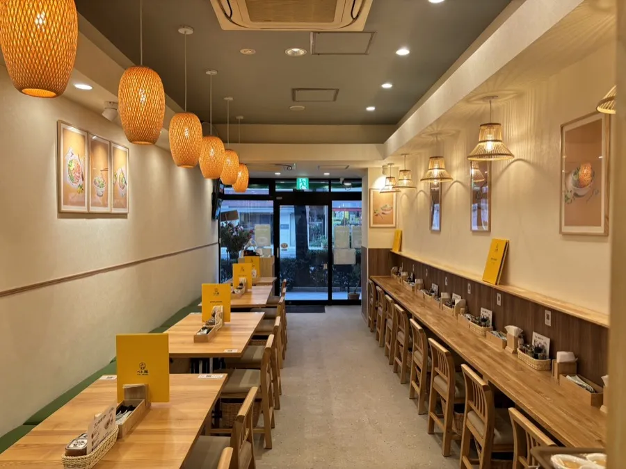 ベト屋 人形町店の店内