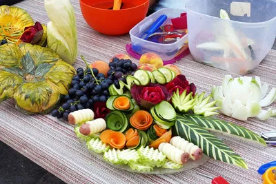 ベトナムの飾り切り 野菜アートの美しい盛り付け